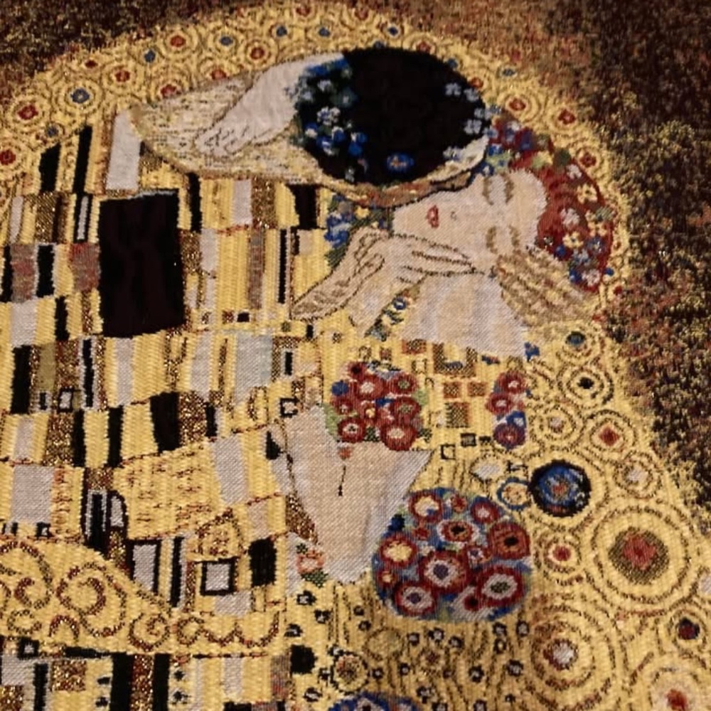 Gustav Klimt kiss tapestery wall art